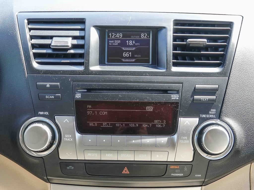 Thumbnail: 2011 Toyota Highlander - 13