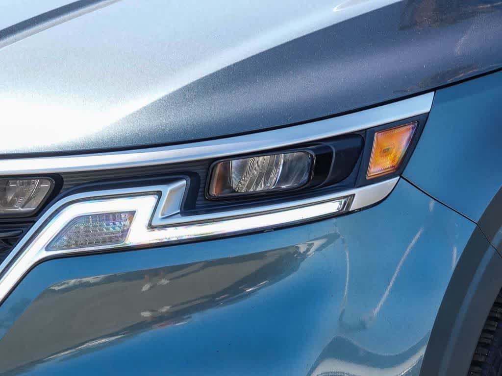 Thumbnail: 2022 Kia Carnival - 8