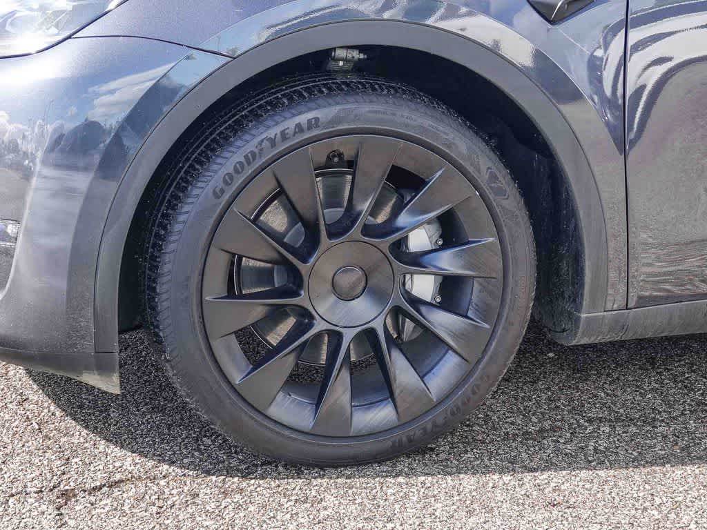 Thumbnail: 2024 Tesla Model Y - 9
