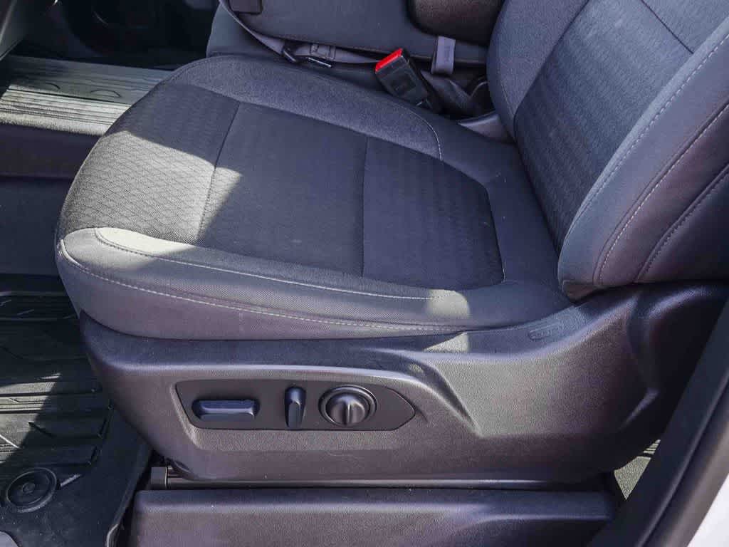 Thumbnail: 2023 GMC Sierra 3500 - 19