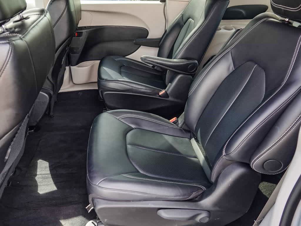 Thumbnail: 2024 Chrysler Pacifica - 17