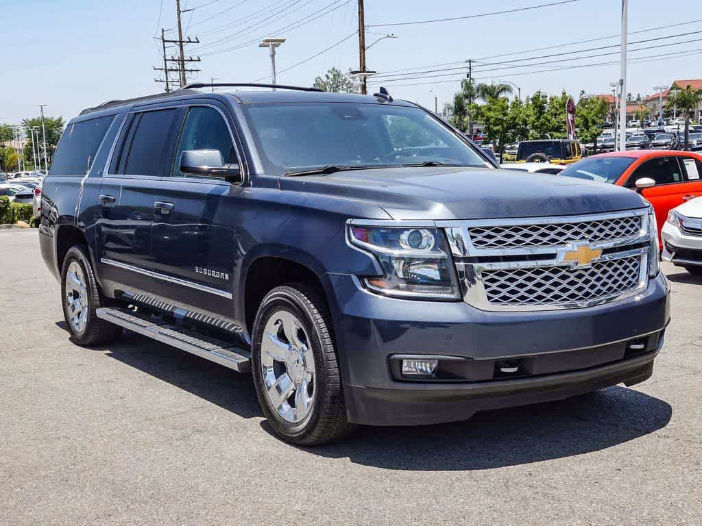 Thumbnail: 2019 Chevrolet Suburban - 3