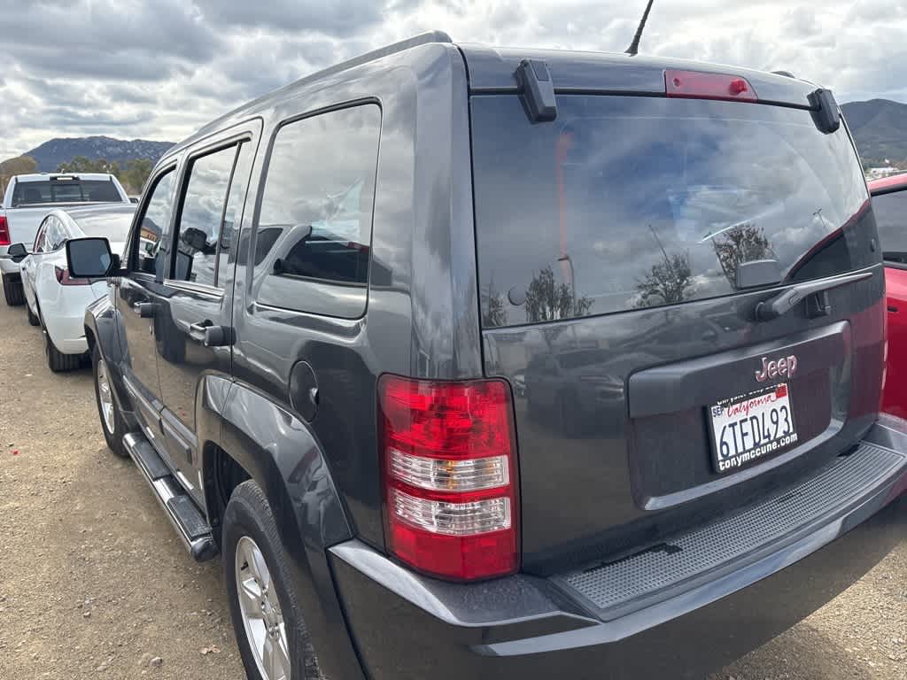 Thumbnail: 2011 Jeep Liberty - 7