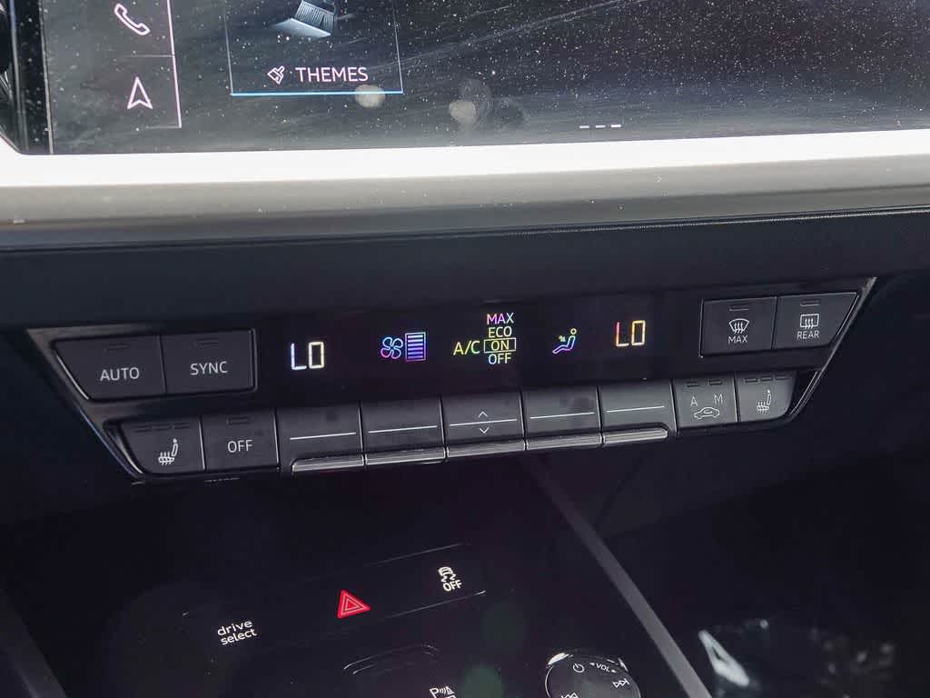 Thumbnail: 2023 Audi Q4 e-tron - 21