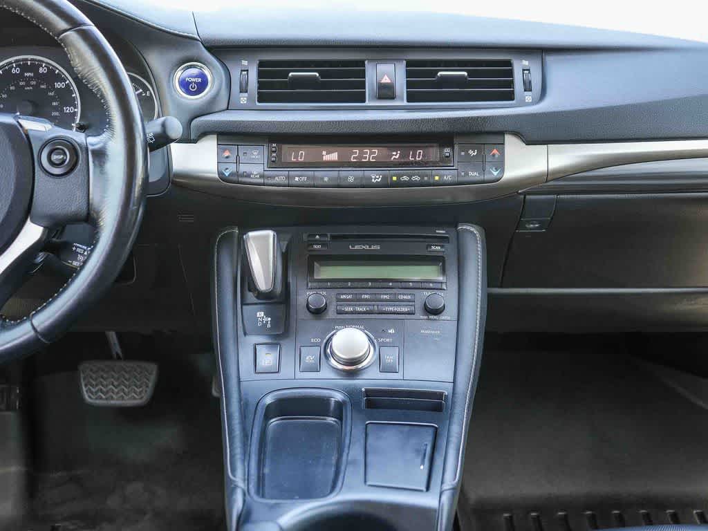 Thumbnail: 2015 Lexus CT - 13