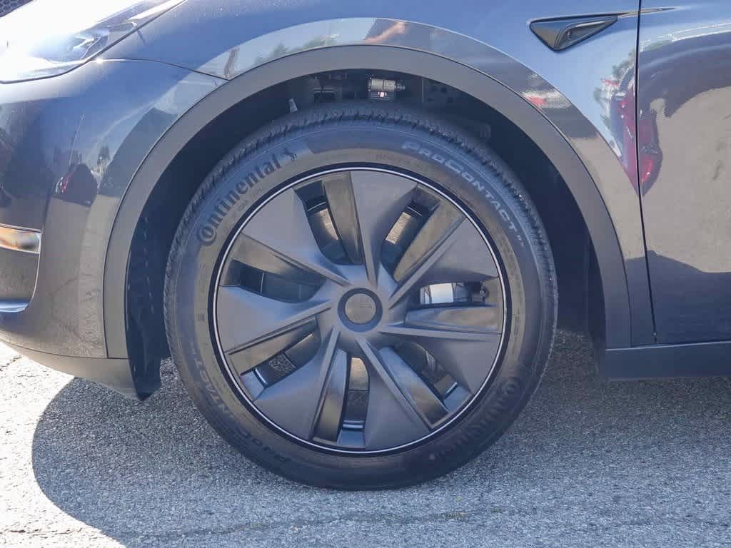 Thumbnail: 2025 Tesla Model Y - 10