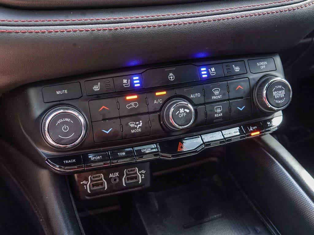 Thumbnail: 2022 Dodge Durango - 19