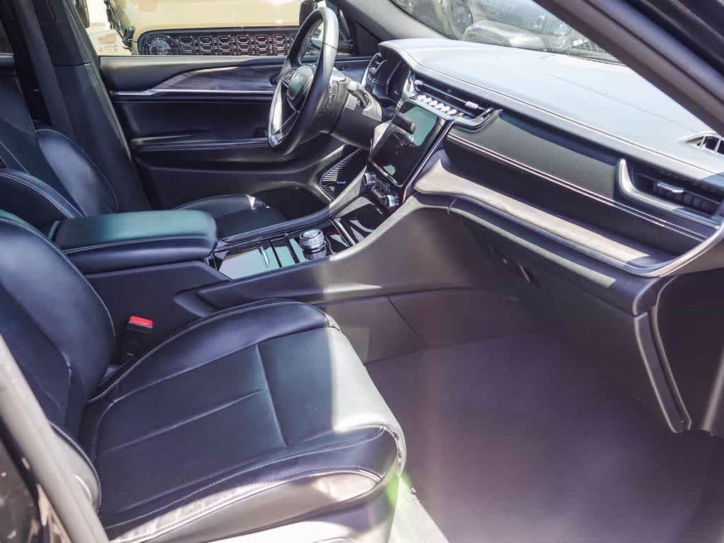 Thumbnail: 2022 Jeep Grand Cherokee - 15