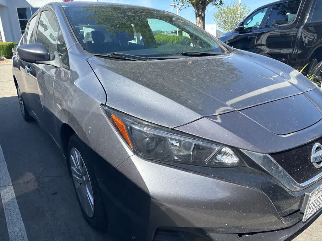 Thumbnail: 2022 Nissan Leaf - 2