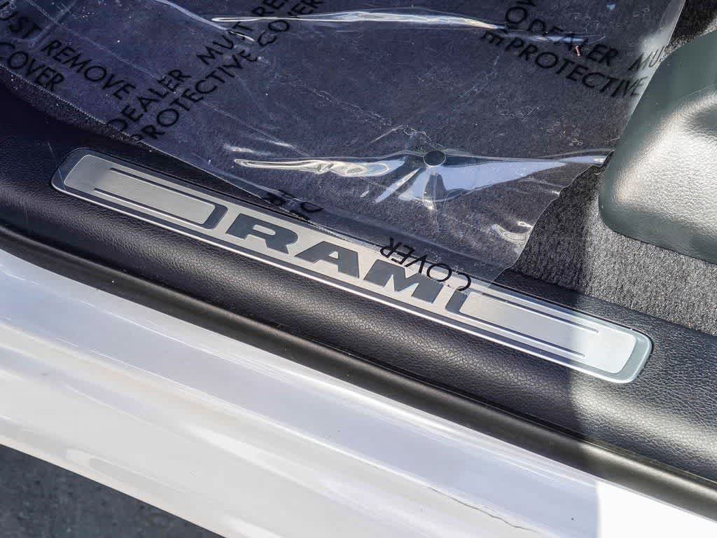 Thumbnail: 2025 RAM 1500 - 22