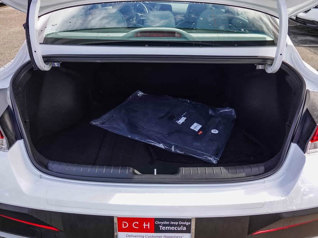 Thumbnail: 2025 Hyundai Elantra - 25