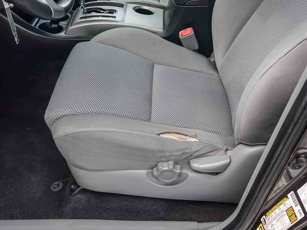 Thumbnail: 2013 Toyota Tacoma - 22