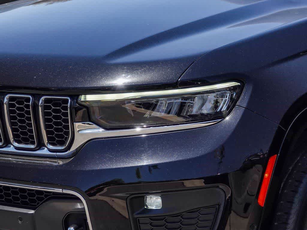 Thumbnail: 2022 Jeep Grand Cherokee - 8