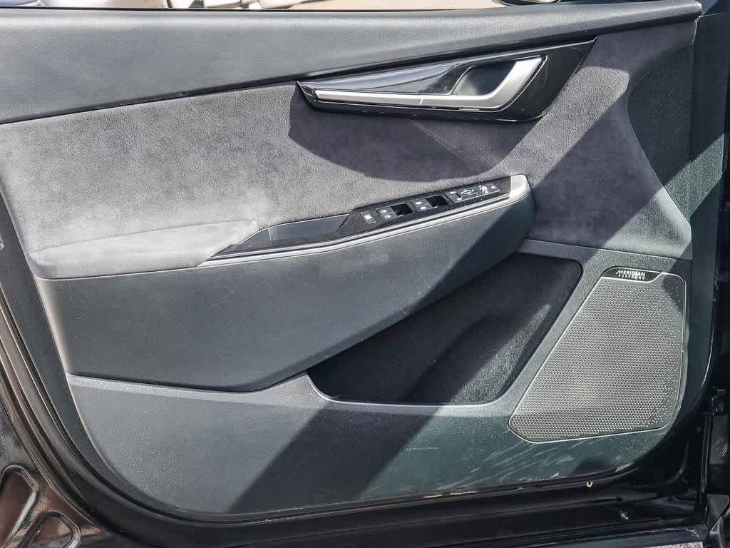 Thumbnail: 2023 Kia EV6 - 19