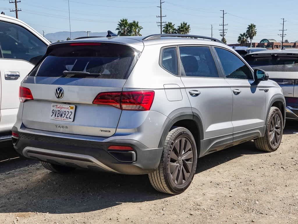 Thumbnail: 2022 Volkswagen Taos - 11