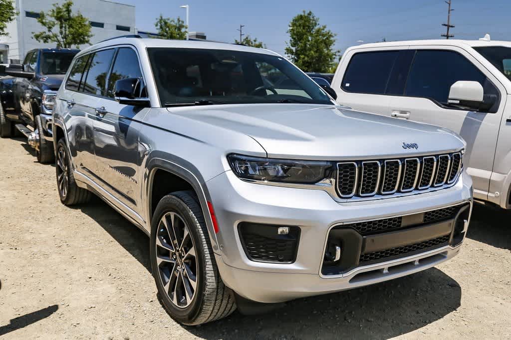 Thumbnail: 2022 Jeep Grand Cherokee - 4