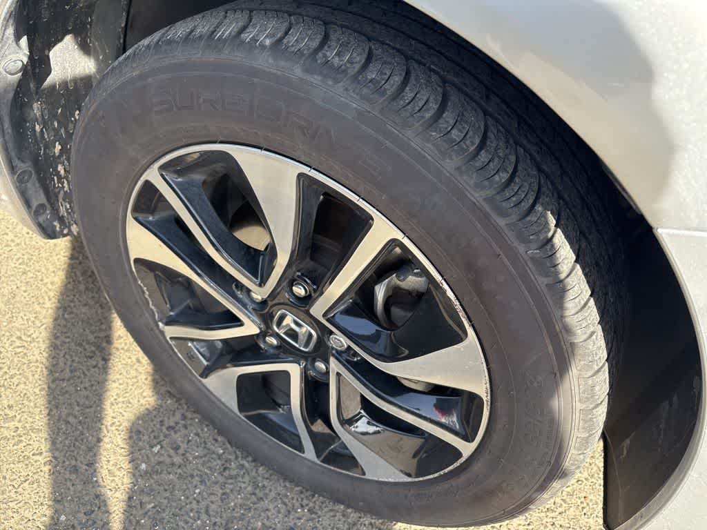 Thumbnail: 2015 Honda Civic - 4