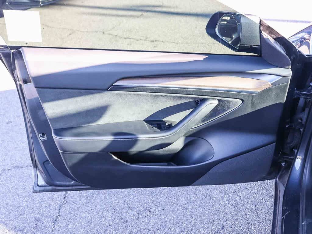 Thumbnail: 2023 Tesla Model 3 - 18