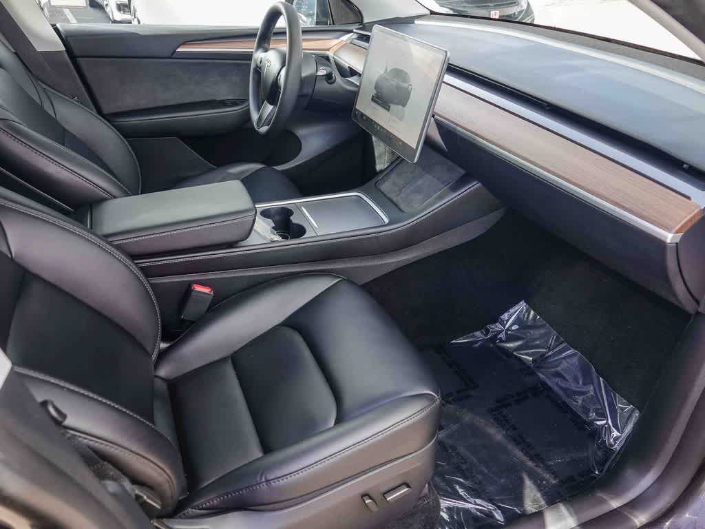 Thumbnail: 2024 Tesla Model Y - 14