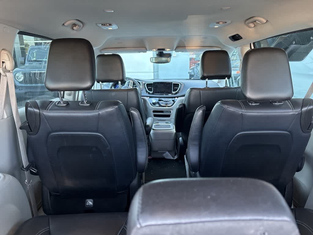 Thumbnail: 2024 Chrysler Pacifica - 5