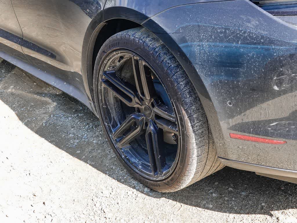 Thumbnail: 2020 Porsche Taycan - 17