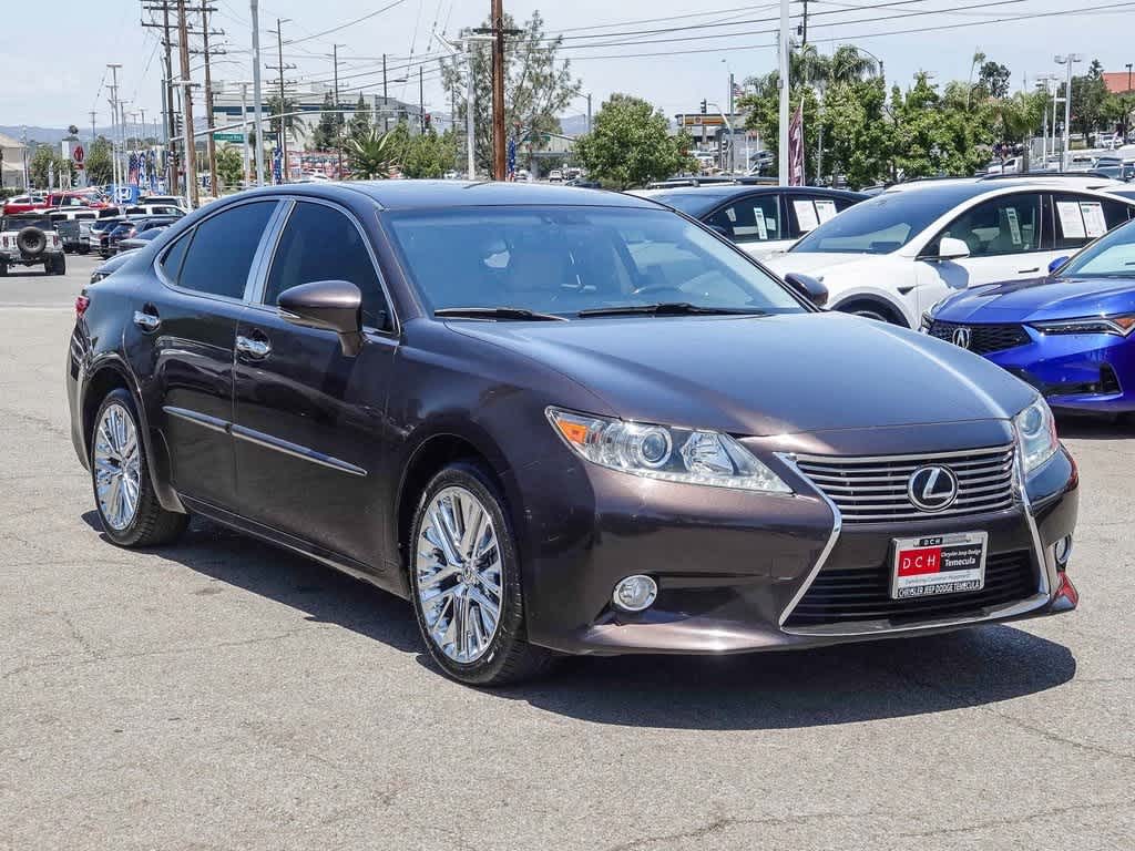 Thumbnail: 2013 Lexus ES - 3