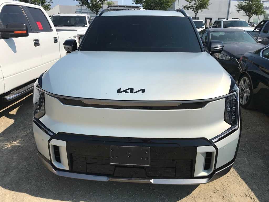 Thumbnail: 2024 Kia EV9 - 2