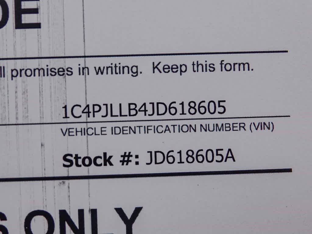 Thumbnail: 2018 Jeep Cherokee - 28