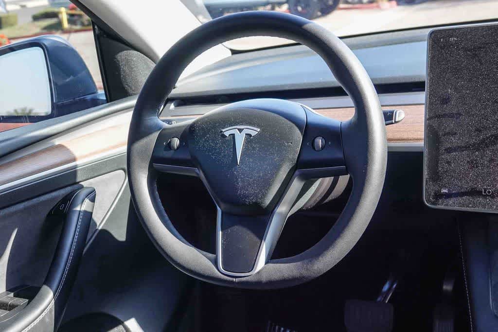 Thumbnail: 2025 Tesla Model Y - 12