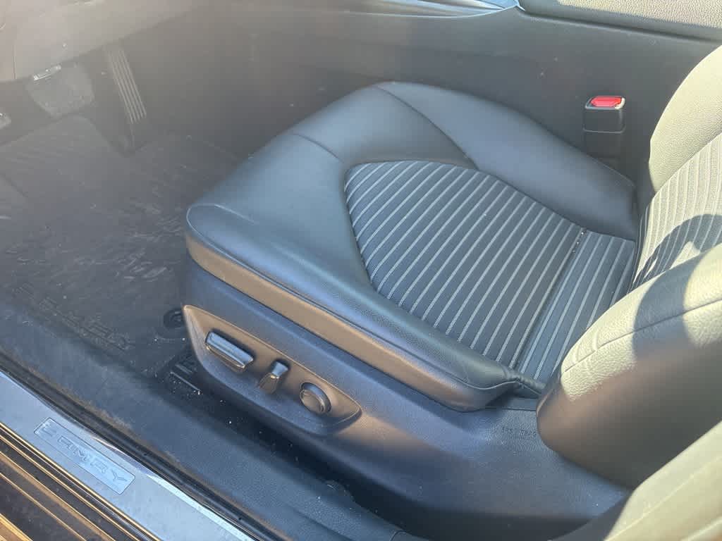 Thumbnail: 2023 Toyota Camry - 8