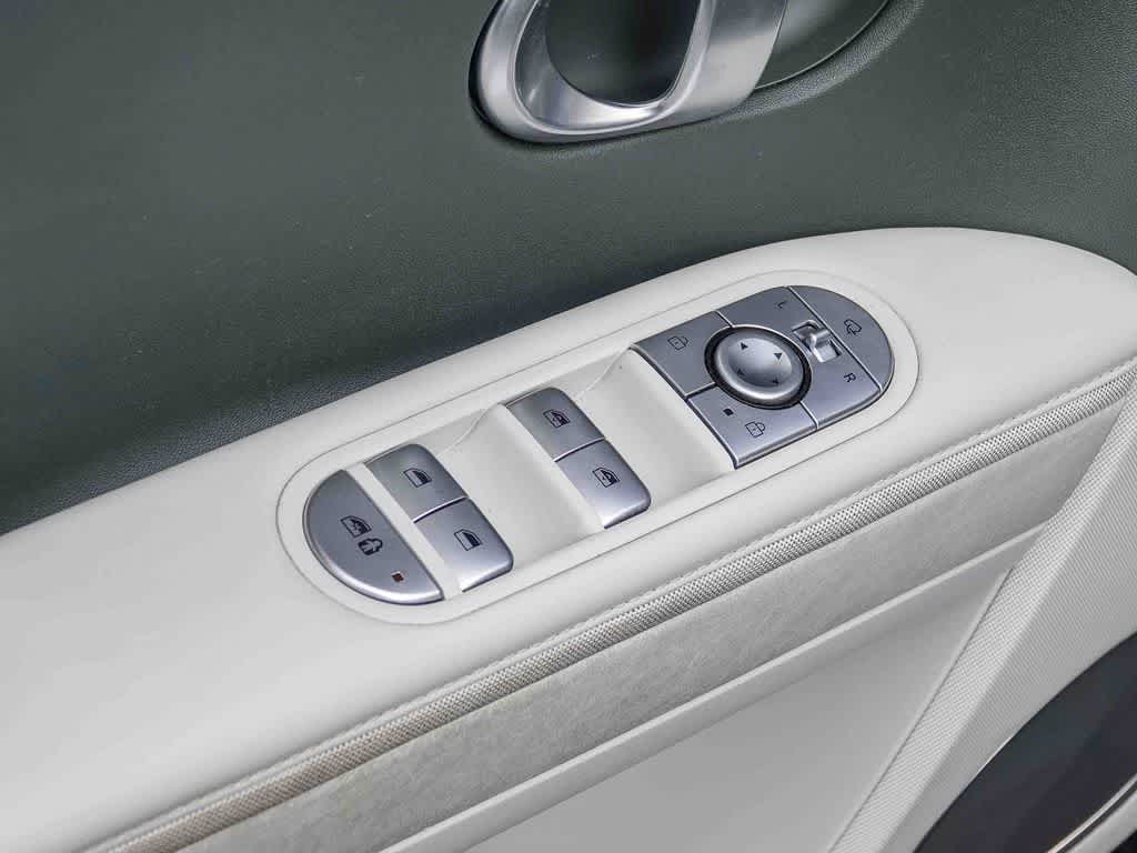 Thumbnail: 2023 Hyundai Ioniq 5 - 20