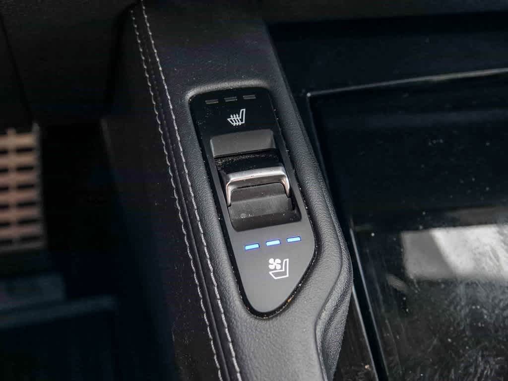 Thumbnail: 2022 Kia Telluride - 21