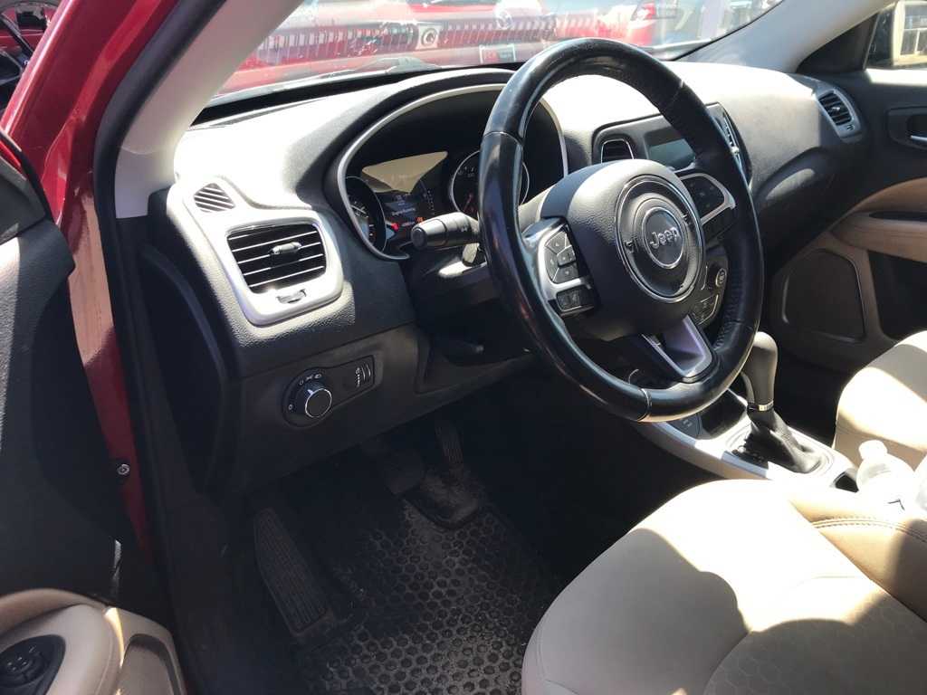 Thumbnail: 2019 Jeep Compass - 9
