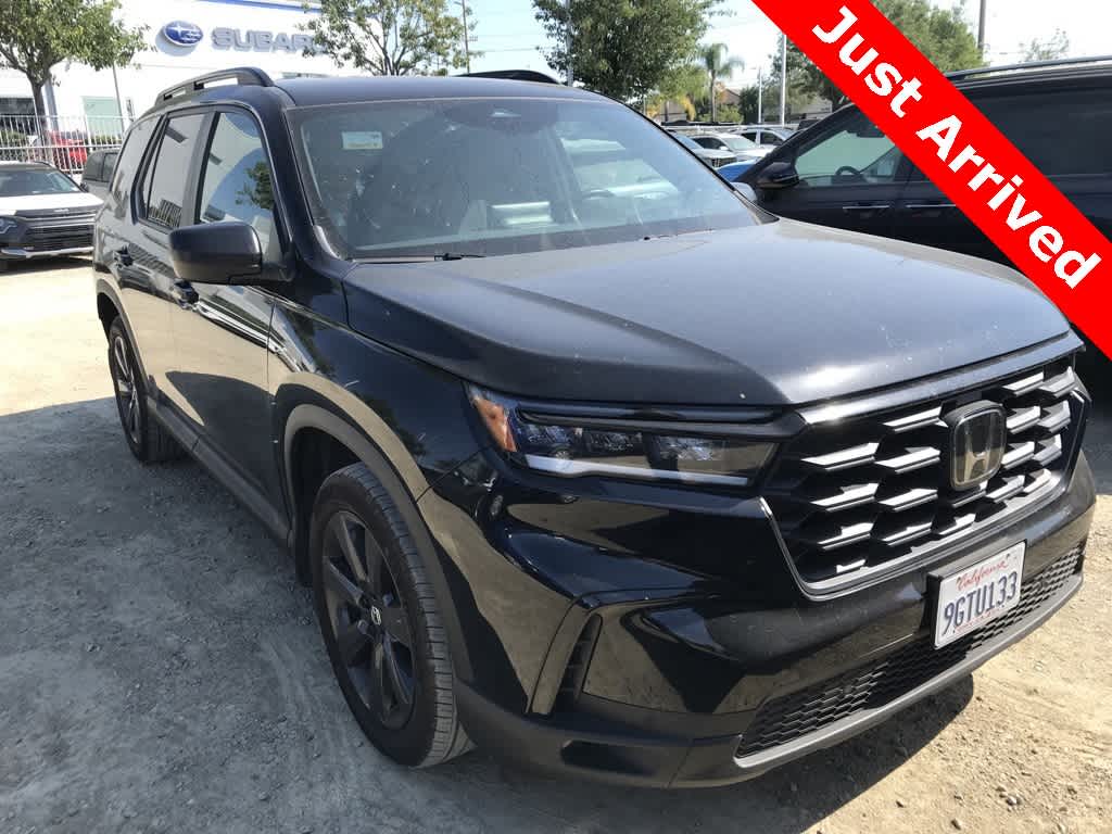 Thumbnail: 2023 Honda Pilot - 2