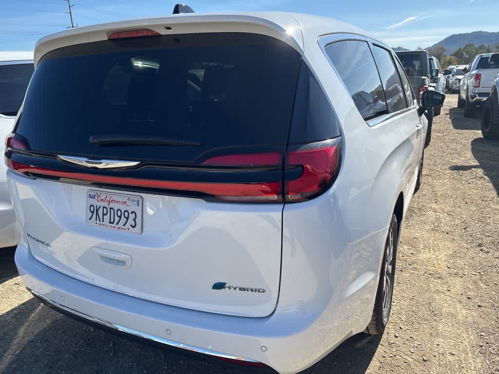 Thumbnail: 2024 Chrysler Pacifica - 5