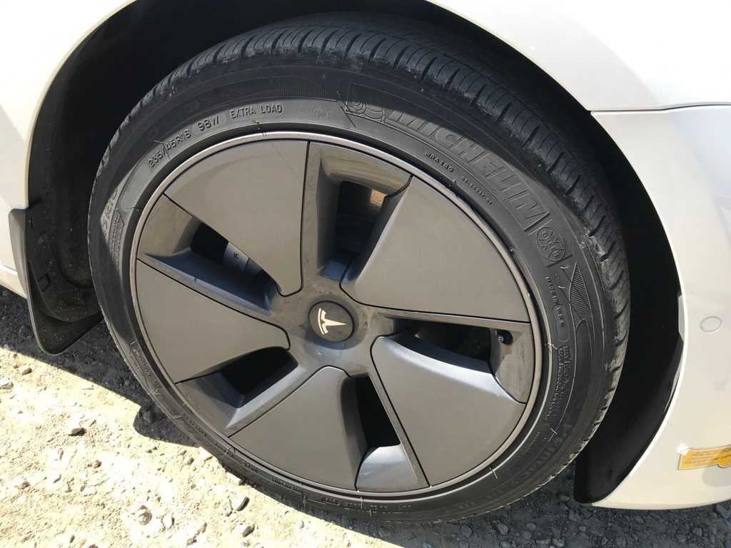 Thumbnail: 2021 Tesla Model 3 - 3