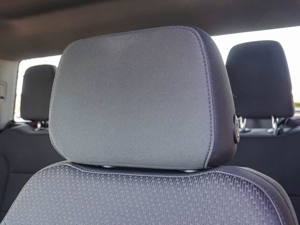 Thumbnail: 2020 Chevrolet Silverado 1500 - 25