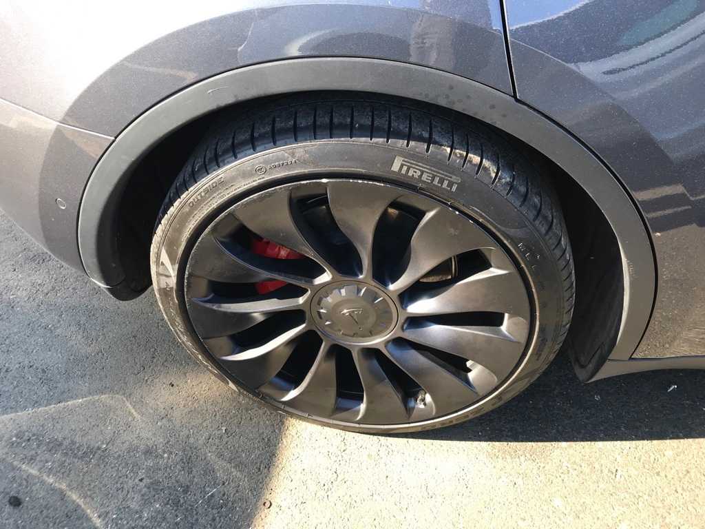 Thumbnail: 2022 Tesla Model Y - 4