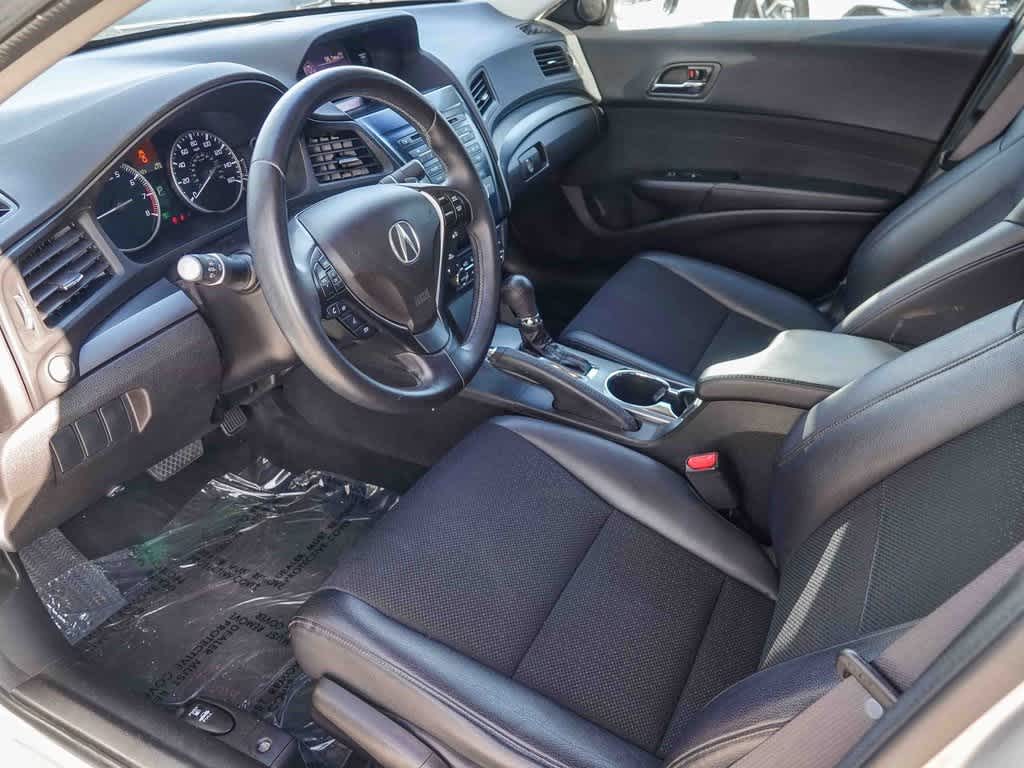 Thumbnail: 2013 Acura ILX - 16