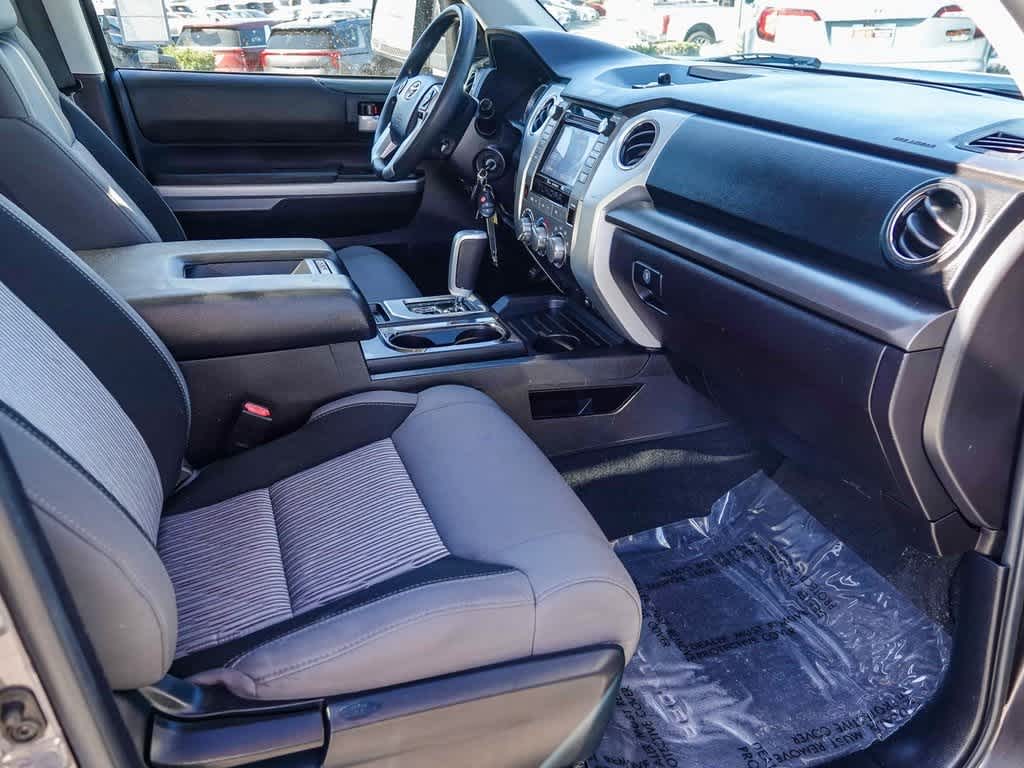 Thumbnail: 2015 Toyota Tundra - 15