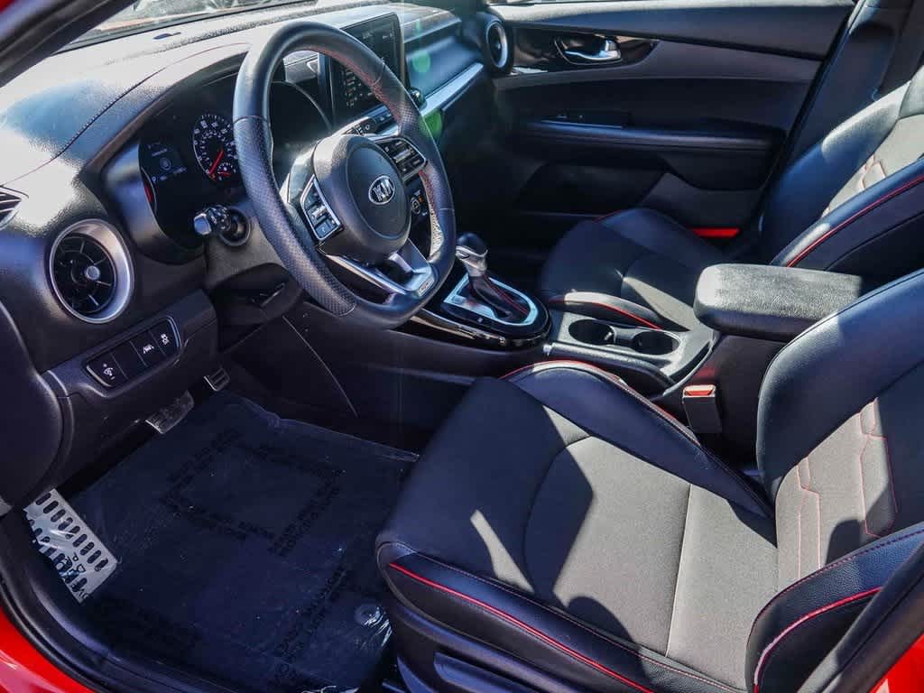 Thumbnail: 2020 Kia Forte - 17