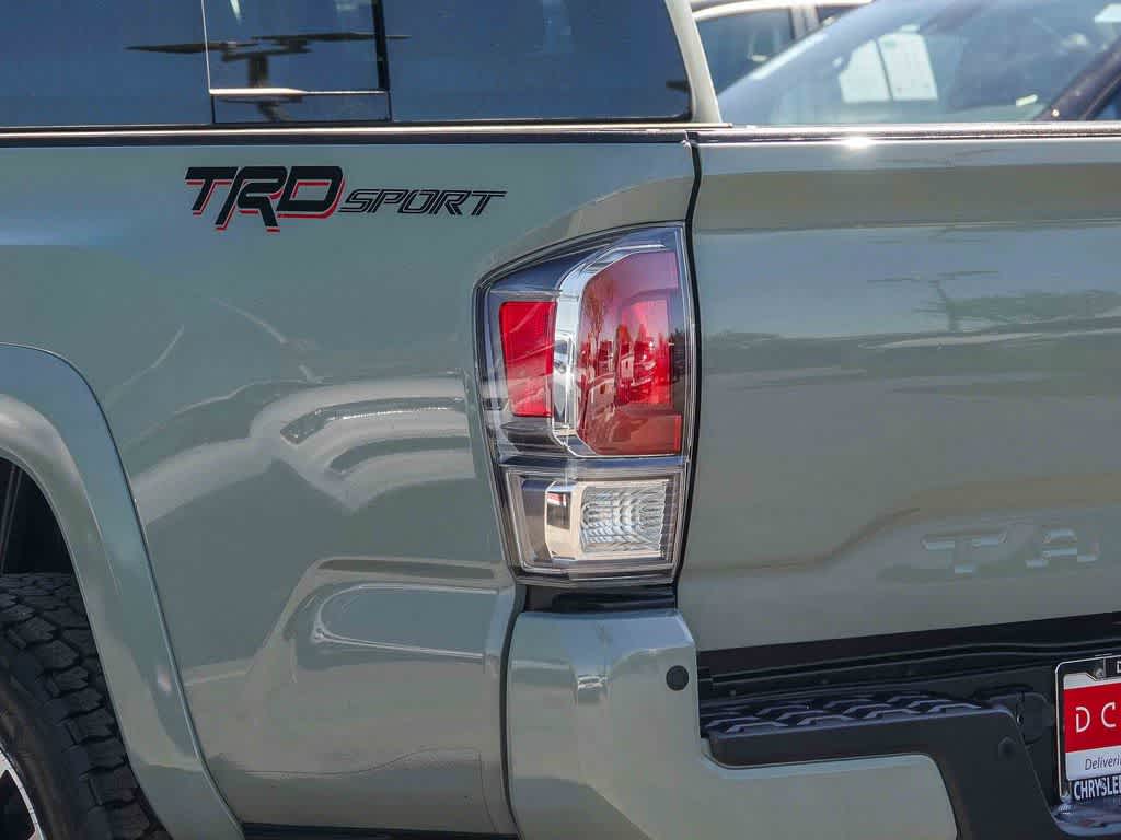 Thumbnail: 2022 Toyota Tacoma - 7