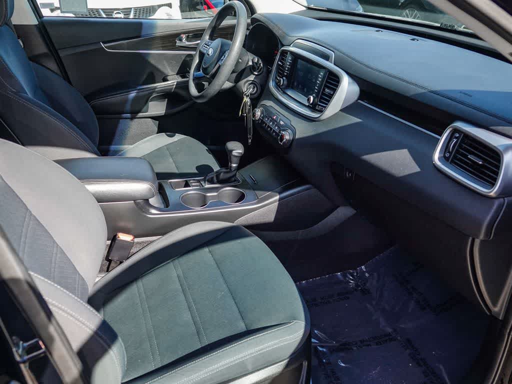 Thumbnail: 2019 Kia Sorento - 15