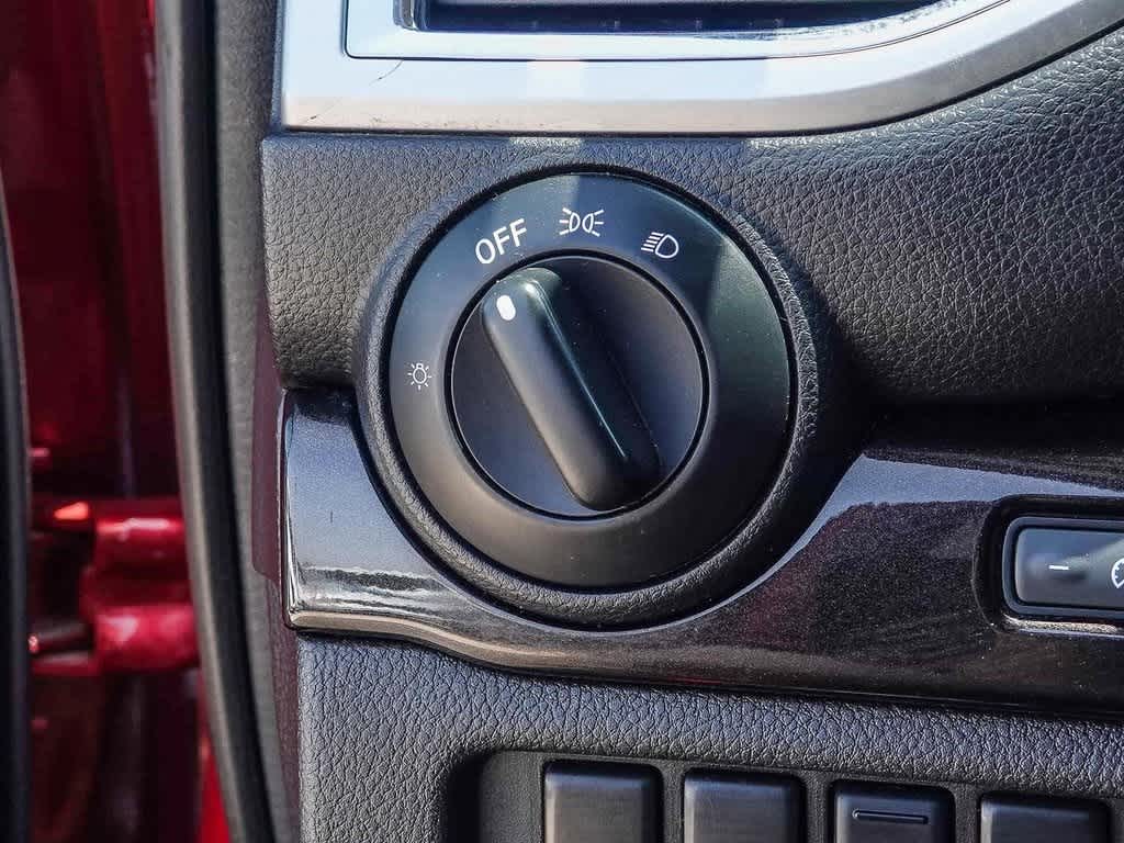 Thumbnail: 2018 Nissan Titan - 24