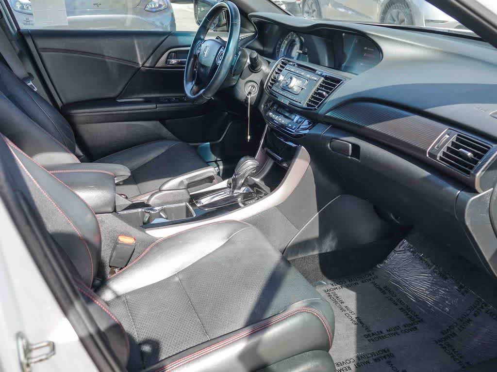 Thumbnail: 2017 Honda Accord - 15