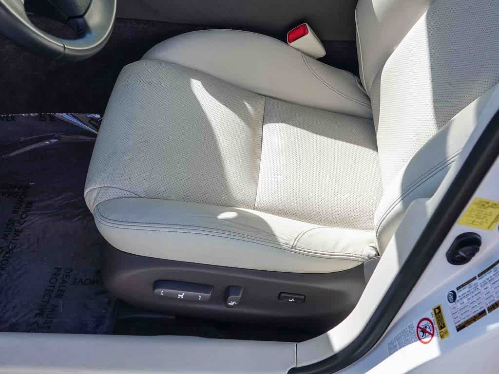 Thumbnail: 2012 Lexus IS - 20