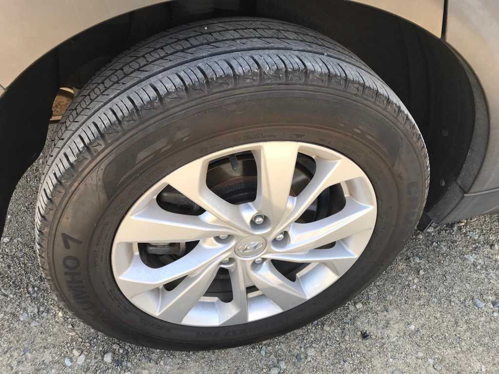 Thumbnail: 2020 Hyundai Tucson - 4
