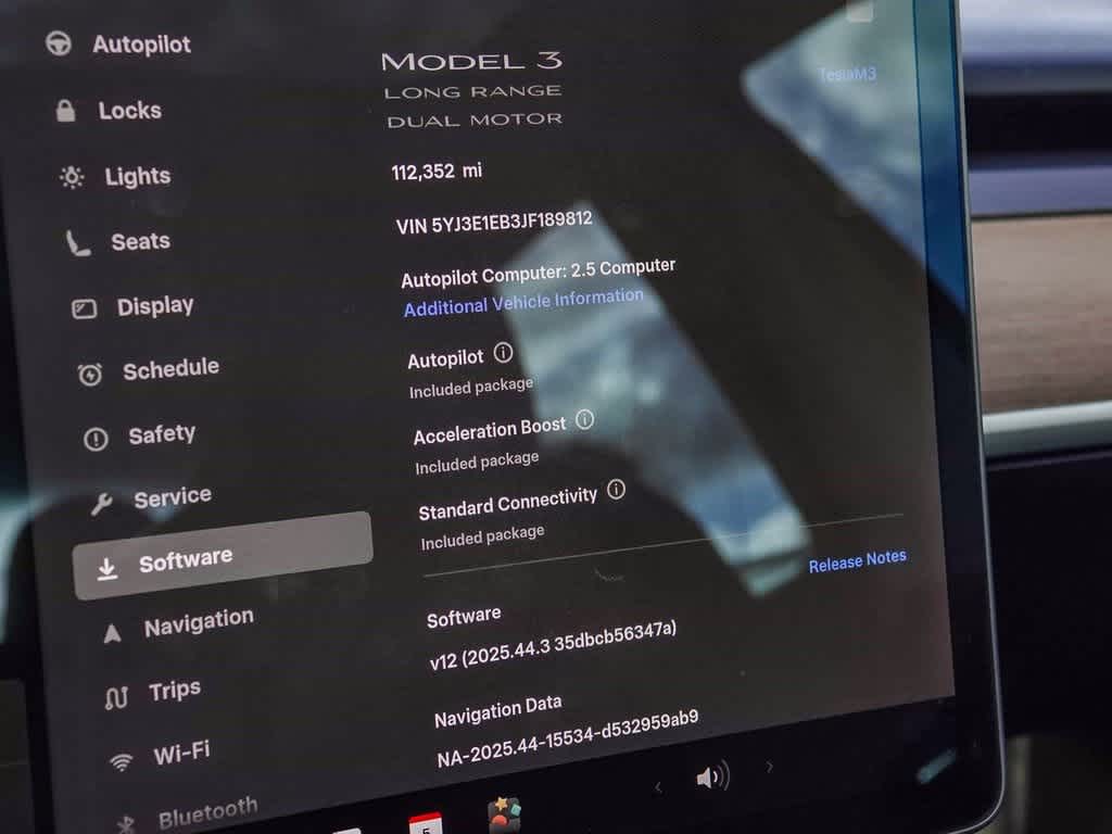 Thumbnail: 2018 Tesla Model 3 - 22