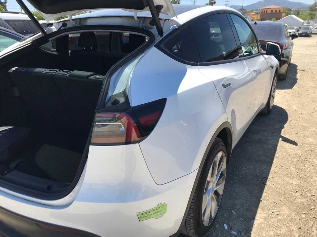 Thumbnail: 2023 Tesla Model Y - 5