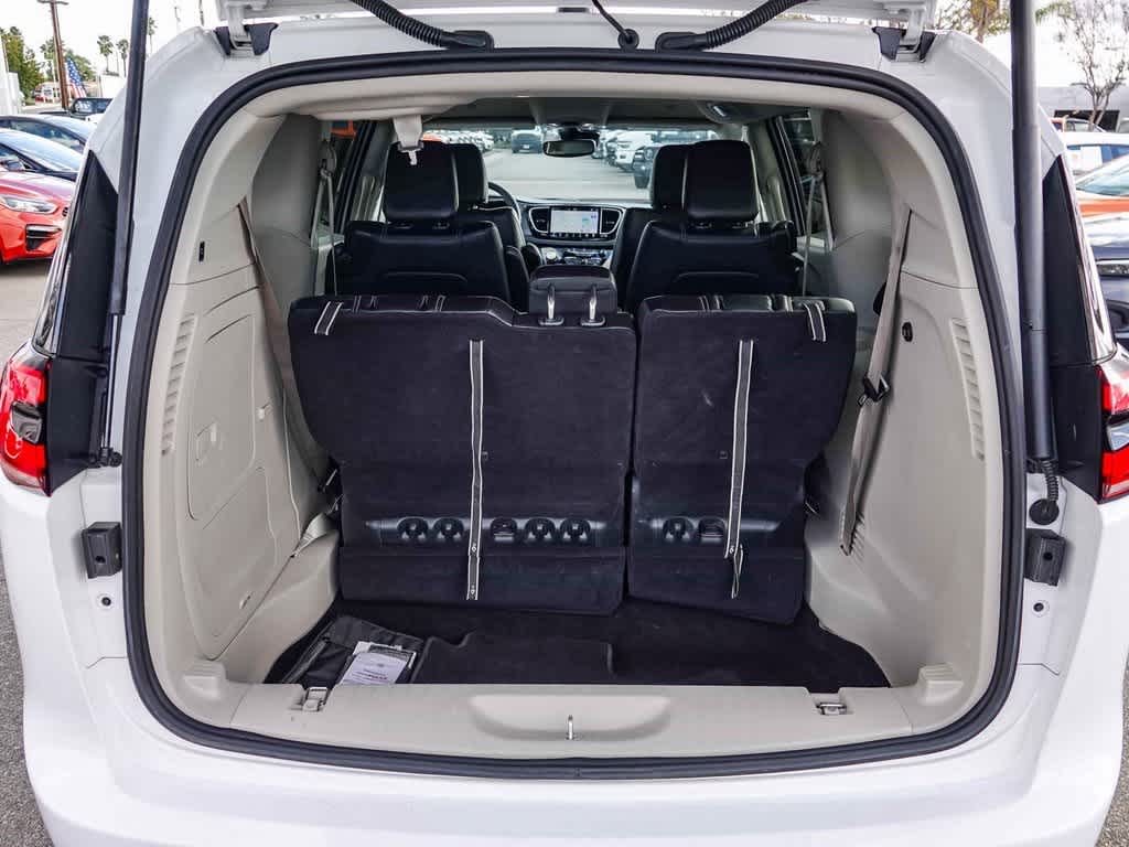 Thumbnail: 2024 Chrysler Pacifica - 25